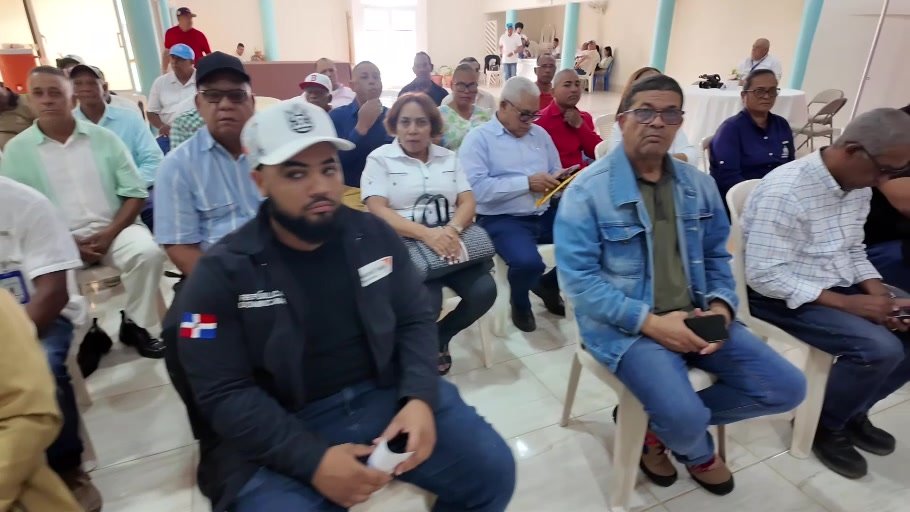 Público asistente a la actividad celebrada en Las Matas de Santa Cruz.